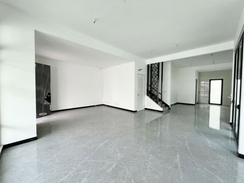 Rumah Berkembar untuk Dijual di Setia Tropika (Johor Bahru) - Kelvin Tang - Interior - PropertyGuru.com.my
