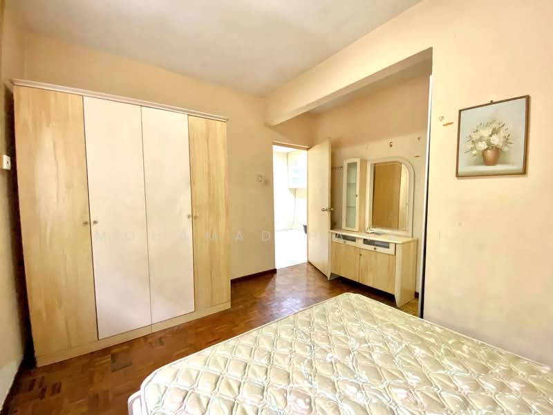 Pangsapuri untuk Dijual di Impian Apartment - Mohamad Hanafi - Bedroom - PropertyGuru.com.my