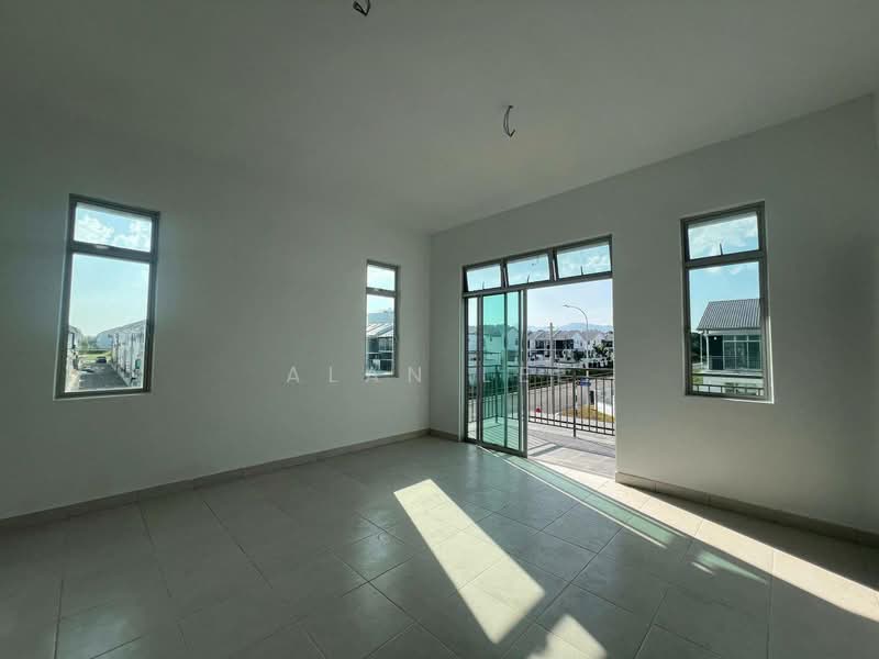 Cluster House for Sale in Pontian (Johor) - Alan Lee - Living Room - PropertyGuru.com.my