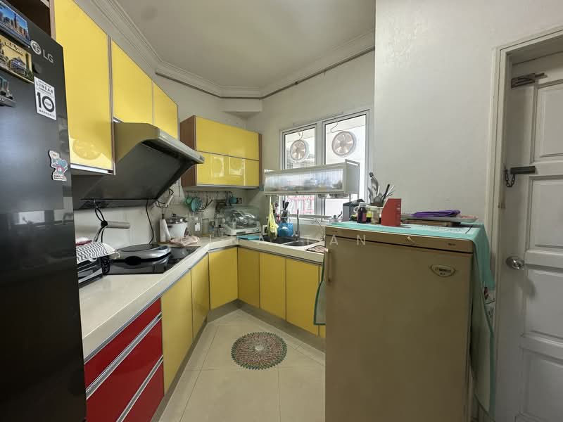 Kondominium untuk Dijual di Mutiara Villa Condominium - Gina Tan - Kitchen - PropertyGuru.com.my