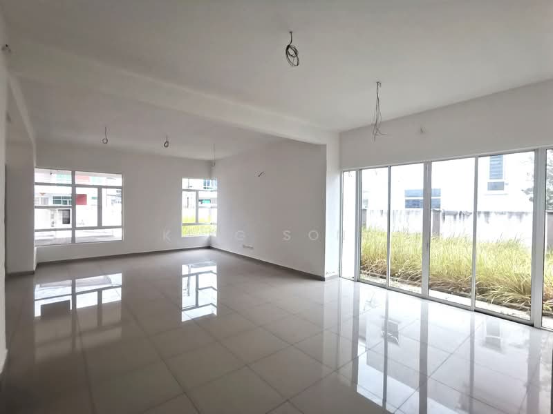 Bungalow for Sale in Paya Rumput (Melaka) - King Song - Living Room - PropertyGuru.com.my