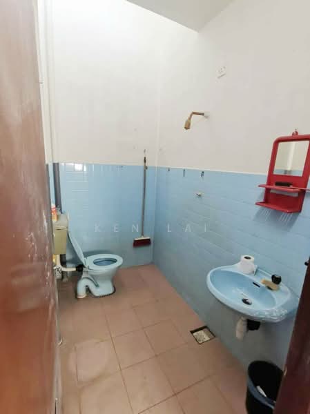 Rumah Teres 2 Tingkat untuk Dijual di Taman Klang Utama (Kapar) - Ken Lai - Bathroom - PropertyGuru.com.my