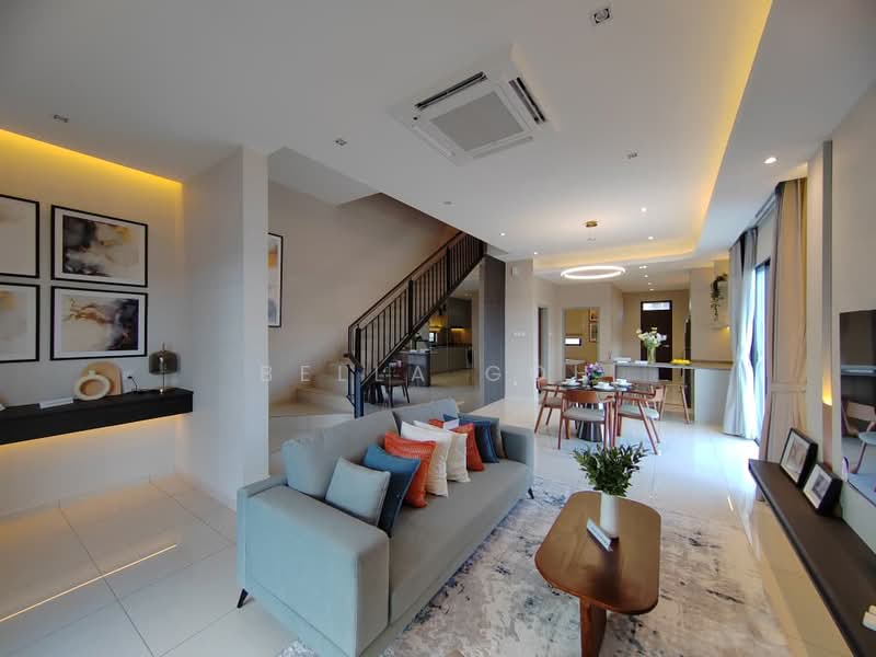2-storey Terraced House for Sale in Austin Crest (Johor Bahru) - Bella Goh - Living Room - PropertyGuru.com.my