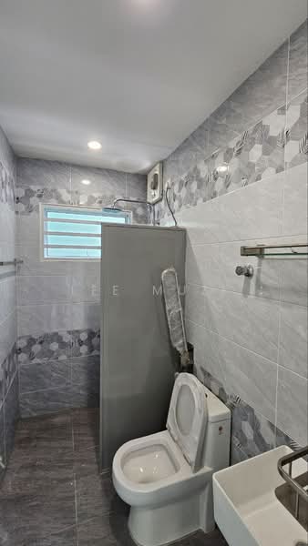 Rumah Teres 2.5 Tingkat untuk Dijual di Tiger Lane (Ipoh) - Lee Muzi - Bathroom - PropertyGuru.com.my