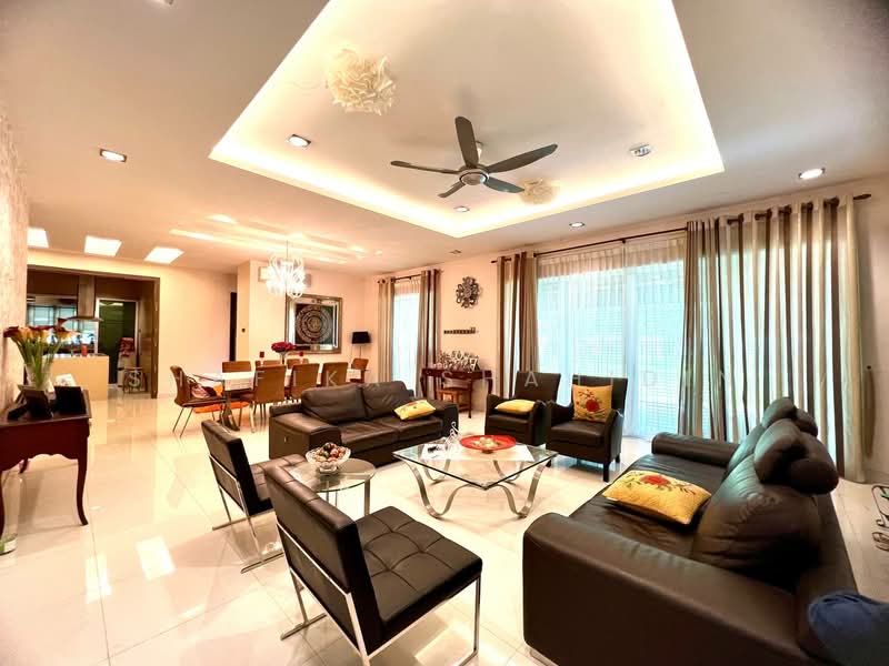 Semi-Detached House for Sale in Gombak (Selangor) - Shafika Shahidin - Living Room - PropertyGuru.com.my