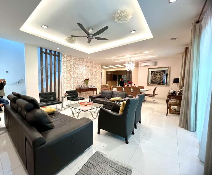 Semi-Detached House for Sale in Gombak (Selangor) - Shafika Shahidin - Living Room - PropertyGuru.com.my