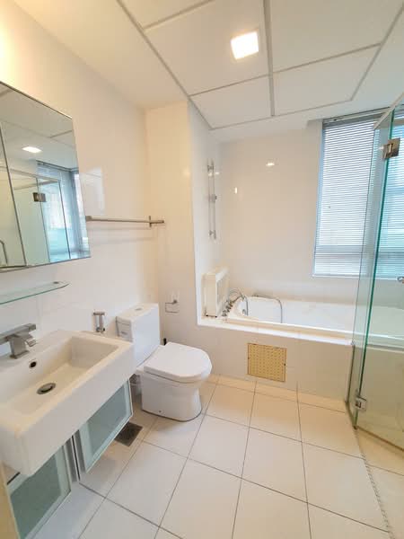 Servis Apartment untuk Dijual di Solaris Dutamas - Moon Chan - Bathroom - PropertyGuru.com.my