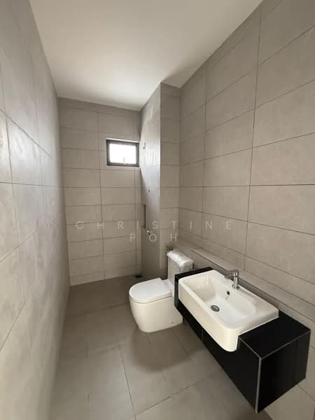 2-storey Terraced House for Sale in Austin Crest (Johor Bahru) - Christine Poh - Bathroom - PropertyGuru.com.my