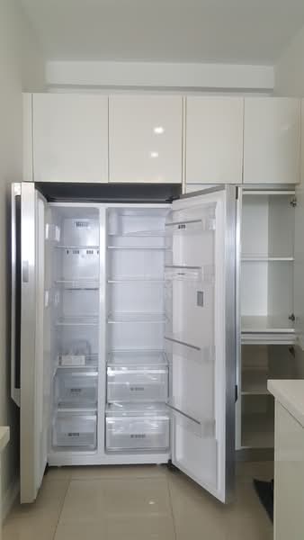 Service Residence for Sale at Reflection Residences - Raymond Tan - Kitchen - PropertyGuru.com.my