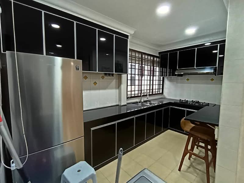 Cluster House for Sale in Bukit Indah (Iskandar Puteri (Nusajaya)) - Anne Lo - Kitchen - PropertyGuru.com.my