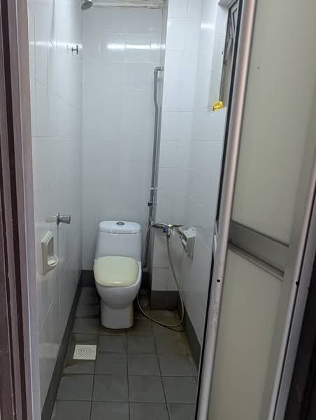 Condominium for Sale at Robson Condominium - CH Ng - Bathroom - PropertyGuru.com.my