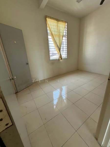 Semi-Detached House for Sale in Bandar Saujana Putra (Tanjong Duabelas) - Zen Law - Interior - PropertyGuru.com.my