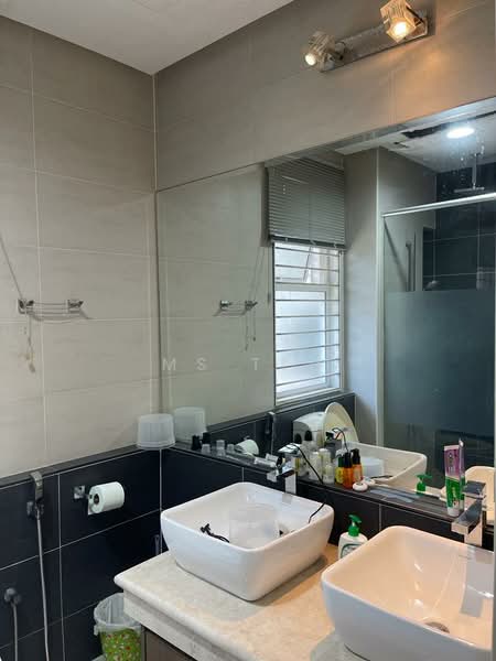 2.5-storey Terraced House for Rent in Putra Heights (Subang Jaya) - Ms Teh - Bathroom - PropertyGuru.com.my