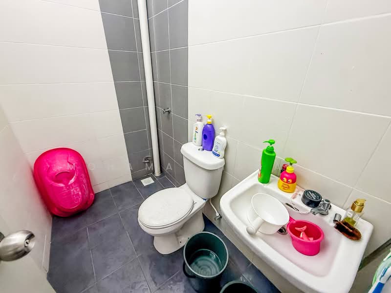 1-storey Terraced House for Sale in Taman Morib (Banting) - Mohamad Hanafi - Bathroom - PropertyGuru.com.my