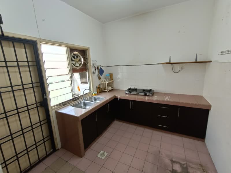 2-storey Terraced House for Sale in Taman Prima Saujana (Kajang) - Nichole Liew - Kitchen - PropertyGuru.com.my