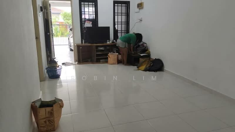 Rumah Teres 1 Tingkat untuk Dijual di Taman Bahagia (Senai) - Robin Lim - Living Room - PropertyGuru.com.my