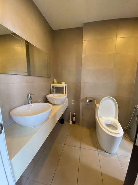 Servis Apartment untuk Disewa di D'Latour - STEVE KI - Bathroom - PropertyGuru.com.my
