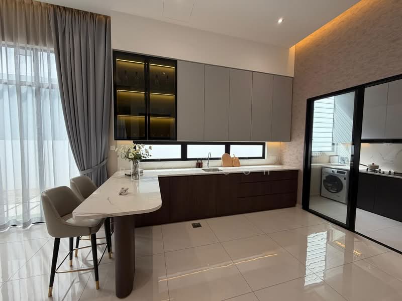 Cluster House for Sale in Austin Crest (Johor Bahru) - Bella Goh - Kitchen - PropertyGuru.com.my