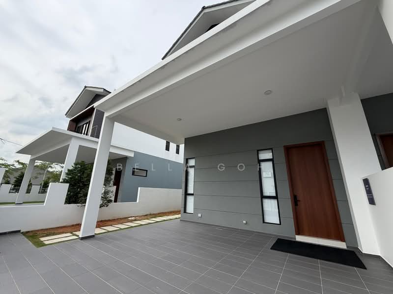Cluster House for Sale in Austin Crest (Johor Bahru) - Bella Goh - Exterior - PropertyGuru.com.my