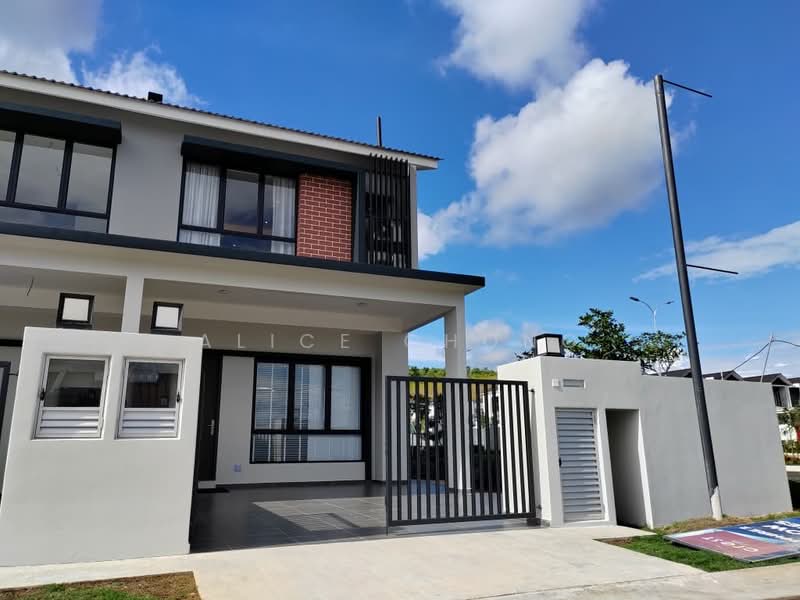 2-storey Terraced House for Sale in Johor Bahru (Johor) - Alice Chong - Exterior - PropertyGuru.com.my