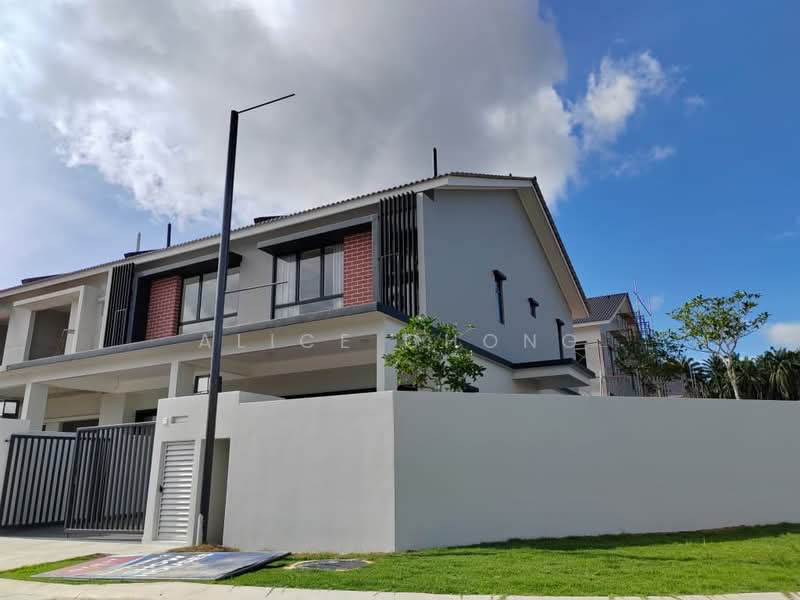 2-storey Terraced House for Sale in Johor Bahru (Johor) - Alice Chong - Exterior - PropertyGuru.com.my