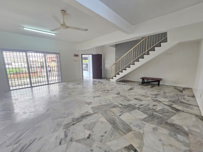 2-storey Terraced House for Sale in Bandar Indahpura (Kulai) - Eunice Ng - Living Room - PropertyGuru.com.my