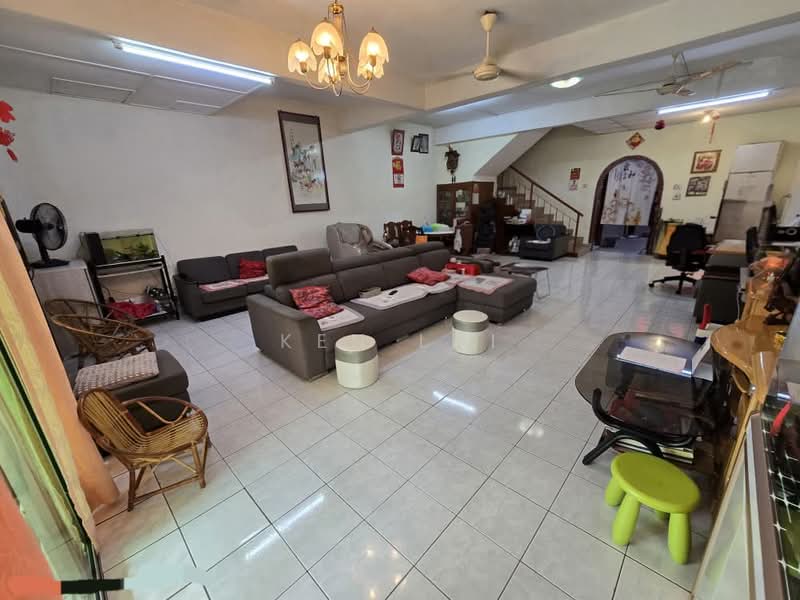 2-storey Terraced House for Sale in Taman Wangsa Permai (Kepong) - Ken Lai - Living Room - PropertyGuru.com.my