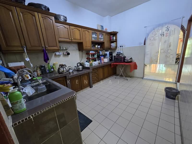 2-storey Terraced House for Sale in Taman Wangsa Permai (Kepong) - Ken Lai - Kitchen - PropertyGuru.com.my
