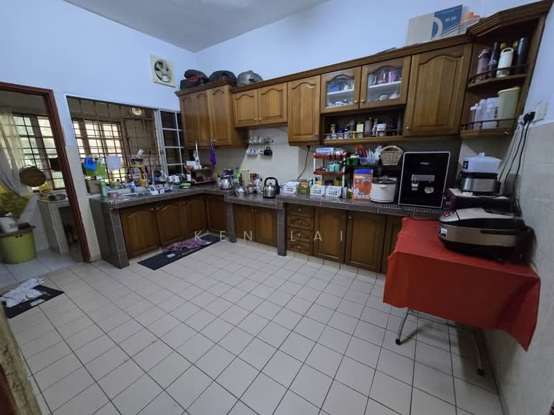 2-storey Terraced House for Sale in Taman Wangsa Permai (Kepong) - Ken Lai - Kitchen - PropertyGuru.com.my