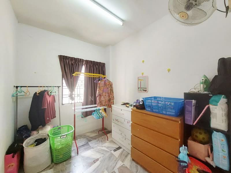 Apartment for Sale at Astana Alam Apartment 3 - Ziana Najib - Bedroom - PropertyGuru.com.my