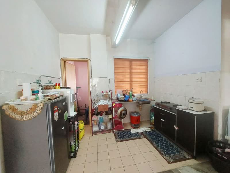 Apartment for Sale at Astana Alam Apartment 3 - Ziana Najib - Kitchen astana alam 3 - PropertyGuru.com.my
