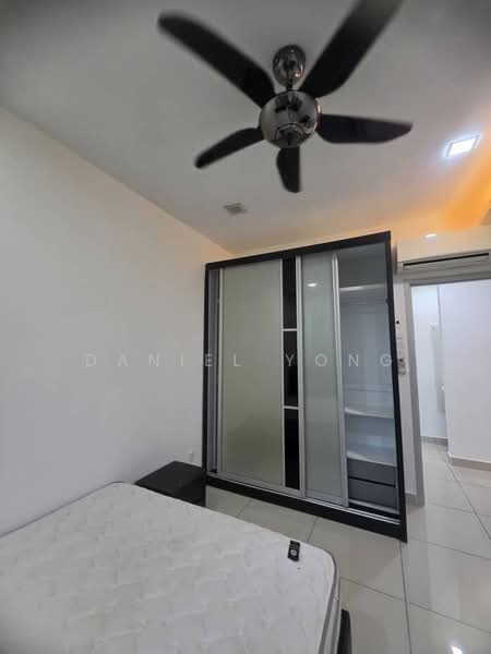 Servis Apartment untuk Disewa di D'Ambience Residences (Pangsapuri Ikatan Flora) - Daniel Yong - Bedroom - PropertyGuru.com.my