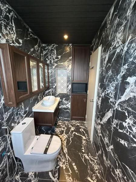 Apartment for Rent at Residensi Brickfields - Debbie Yee - Bathroom - PropertyGuru.com.my
