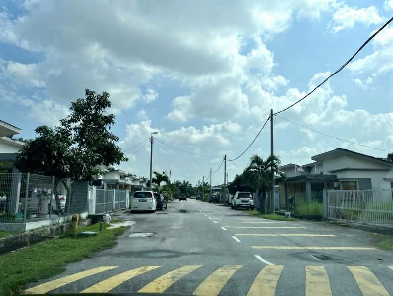 Rumah Banglo untuk Dijual di Banting (Selangor) - Rashidah Juremi - Exterior - PropertyGuru.com.my