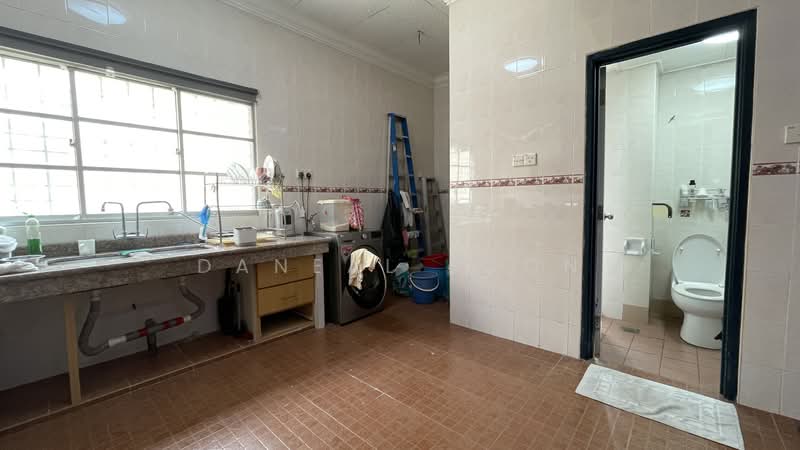 2-storey Terraced House for Sale in Bandar Puteri Klang (Klang) - Daneal Eoon - Kitchen - PropertyGuru.com.my