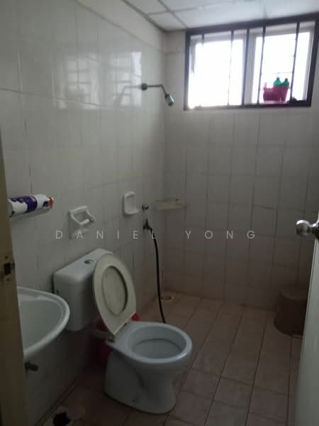 Kilang untuk Dijual di Taman Industri Jaya (Skudai) - Daniel Yong - Bathroom - PropertyGuru.com.my