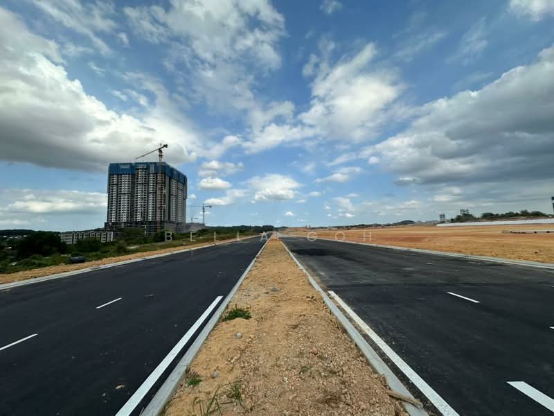 Shop / Office for Sale in Austin Crest (Johor Bahru) - Bella Goh - Exterior - PropertyGuru.com.my