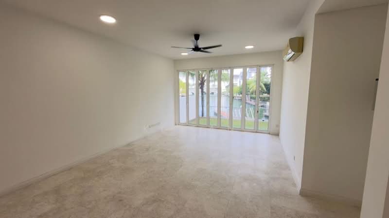 Rumah Teres 4 Tingkat untuk Dijual di Johor Bahru (Johor) - KL Tan - Living Room - PropertyGuru.com.my