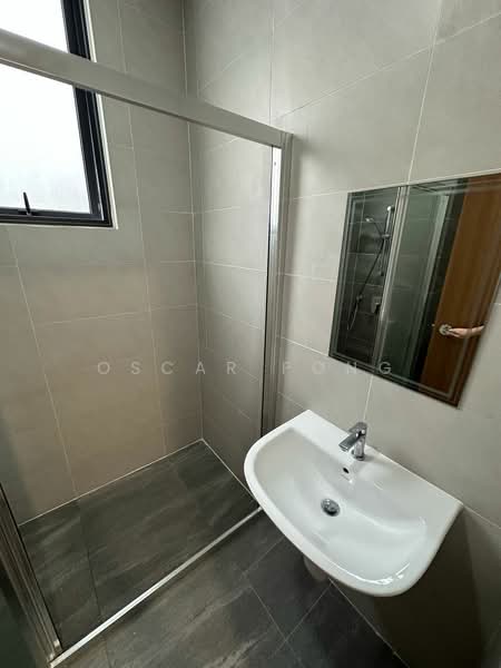 3-storey Terraced House for Sale in BANDAR PUCHONG JAYA (Puchong) - Oscar Pong - Bathroom - PropertyGuru.com.my
