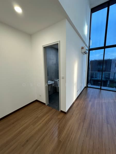 3-storey Terraced House for Sale in BANDAR PUCHONG JAYA (Puchong) - Oscar Pong - Bathroom - PropertyGuru.com.my