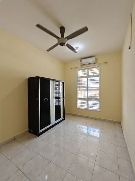 1-storey Terraced House for Sale in Taman Mount Austin (Tebrau) - Fong Lik - Bedroom - PropertyGuru.com.my