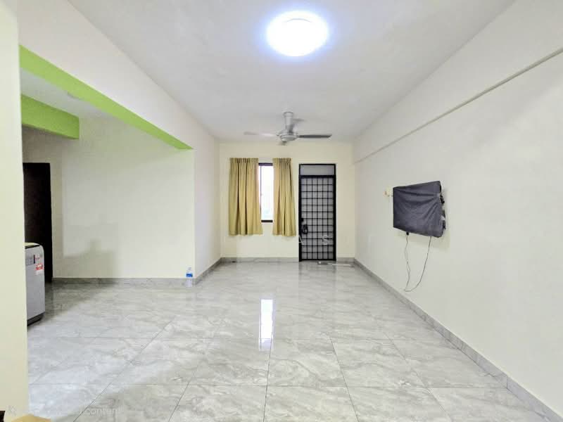 Flat for Sale at Desa Tasik Fasa 1A - Zul Hasif - Living Room - PropertyGuru.com.my