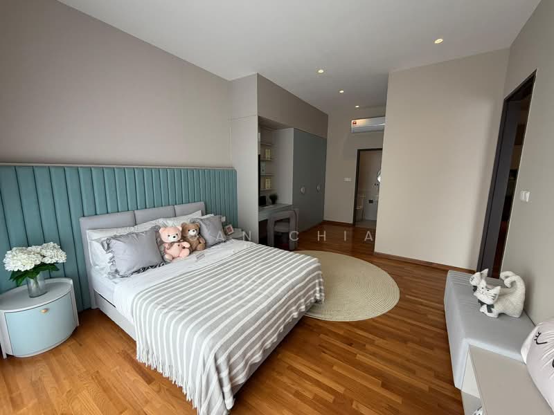 Semi-Detached House for Sale in Austin Crest (Johor Bahru) - Joan Chia - Bedroom - PropertyGuru.com.my