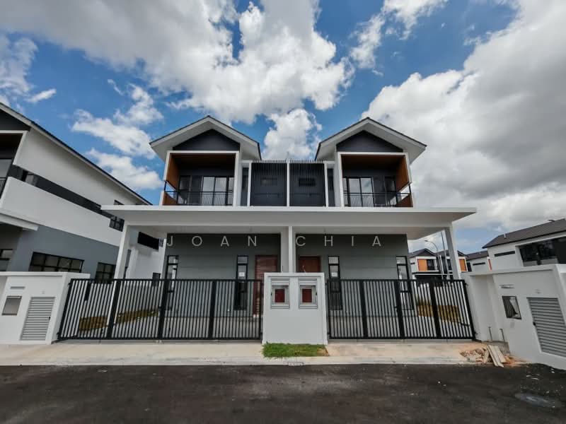 Semi-Detached House for Sale in Austin Crest (Johor Bahru) - Joan Chia - Exterior - PropertyGuru.com.my