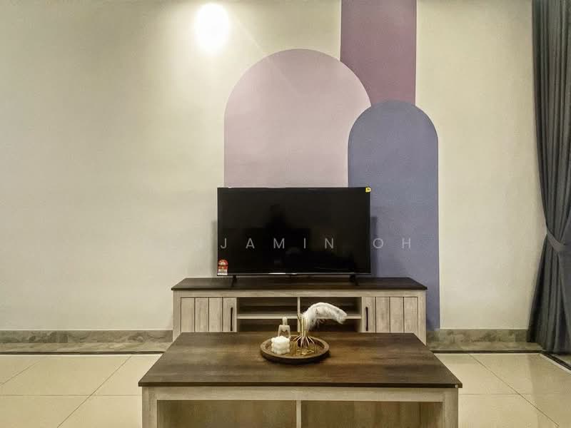Servis Apartment untuk Disewa di R&F Princess Cove Phase 1 - Benjamin Oh - Living Room - PropertyGuru.com.my
