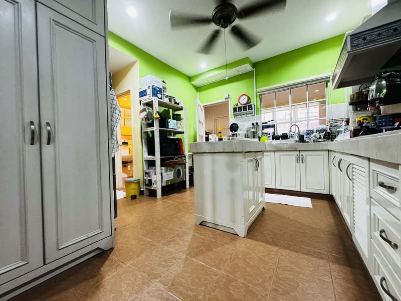 2.5-storey Terraced House for Sale in Bandar Puteri Puchong (Puchong) - Jayden Lee - Kitchen - PropertyGuru.com.my