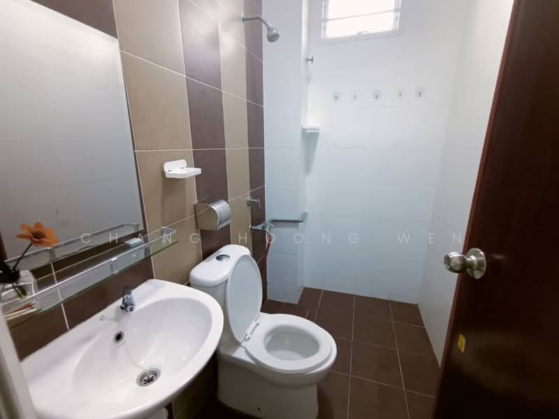 2-storey Terraced House for Sale in Kota Tinggi (Johor) - Chang Hoong Wen - Bathroom - PropertyGuru.com.my