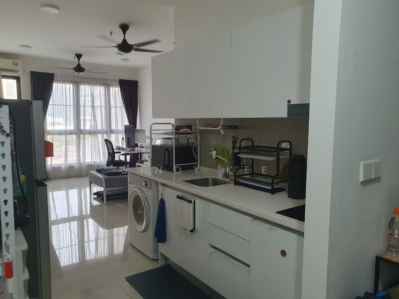 Service Residence for Sale at Residential Suites @ HighPark - Cindy Kee - Kitchen - PropertyGuru.com.my