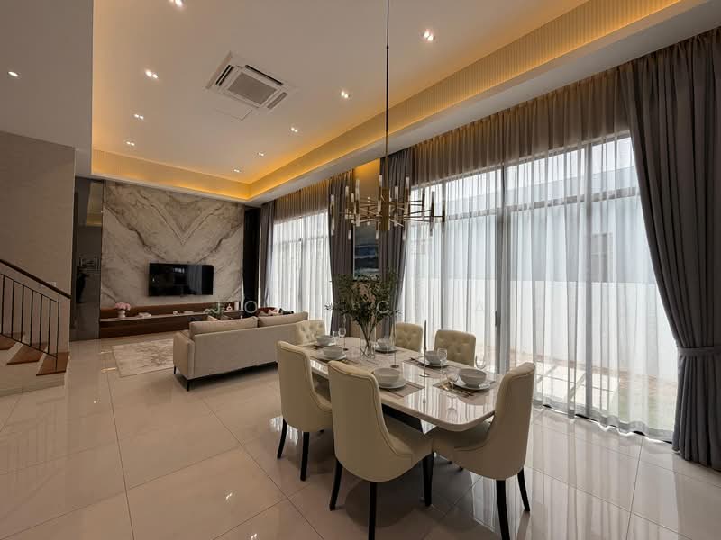 Cluster House for Sale in Austin Crest (Johor Bahru) - Joan Chia - Living Room - PropertyGuru.com.my