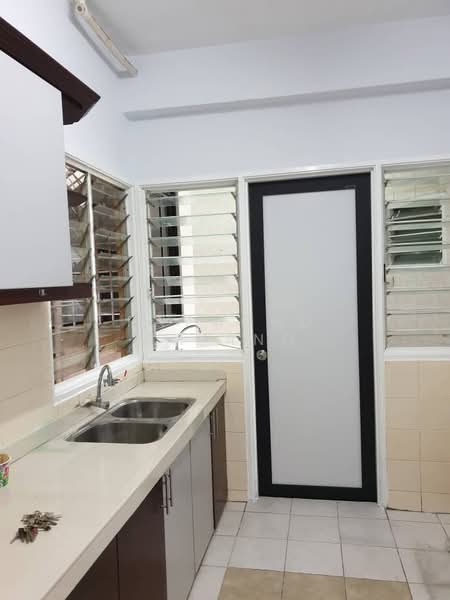 Kondominium untuk Dijual di Menara Menjalara - Raymond Chiang - Kitchen - PropertyGuru.com.my